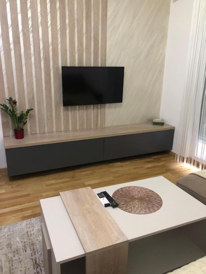 Stylish Charming Apartment ポドゴリツァ エクステリア 写真